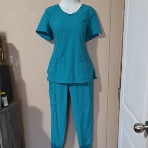 🥳Teal Scrub Set